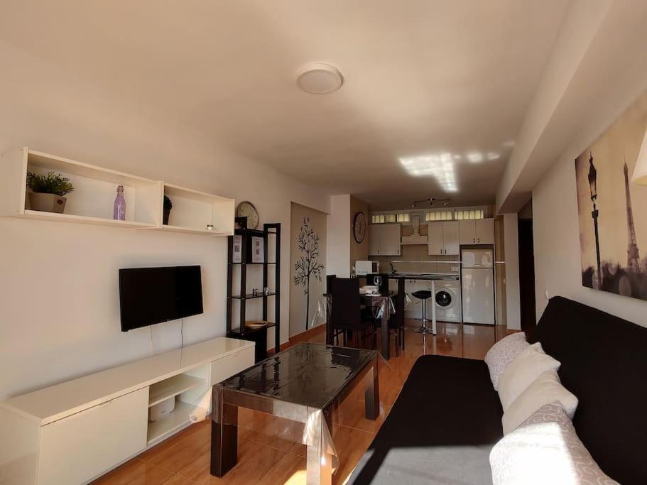 Piscis Beach Apartment Беналмадена Екстериор снимка